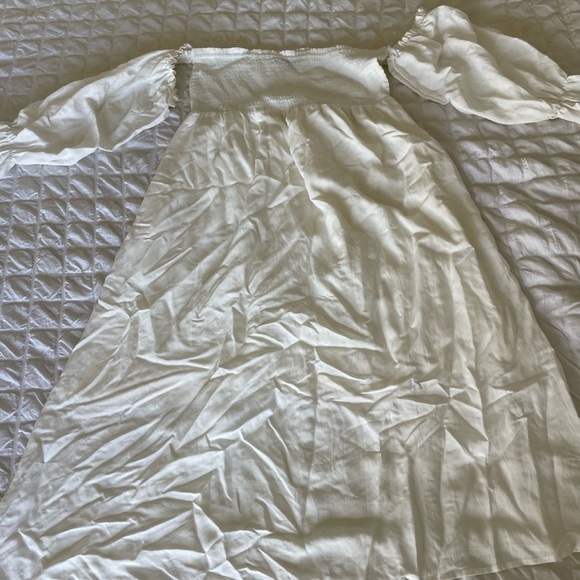 Vici white off the shoulder midi dress - Picture 4 of 10